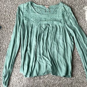 Long sleeve top